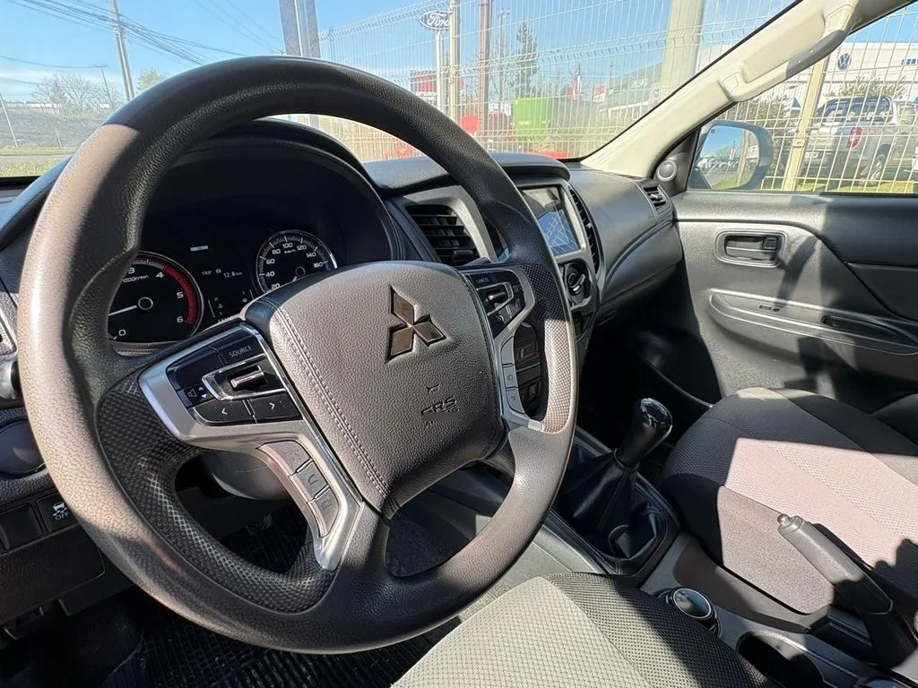 Mitsubishi L200 Katana Crt 4x4 año 2024