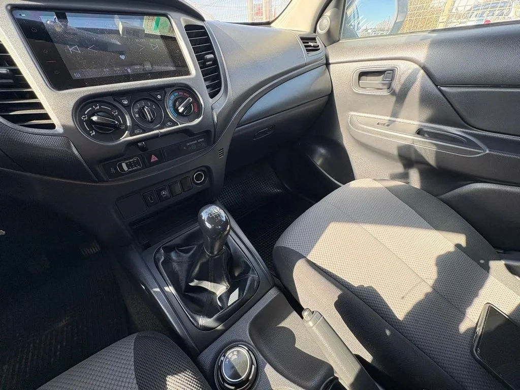 Mitsubishi L200 Katana Crt 4x4 año 2024