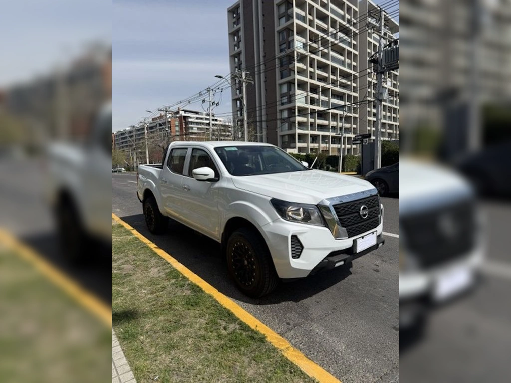Nissan Navara D Cab 2.3 año 2023