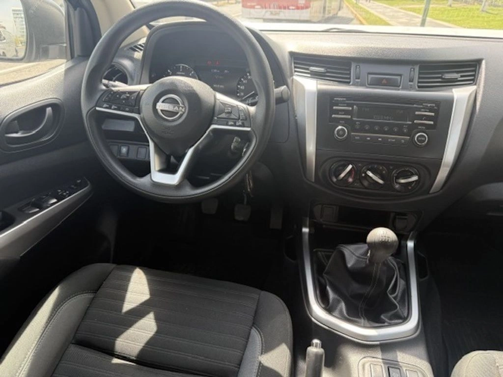 Nissan Navara D Cab 2.3 año 2023