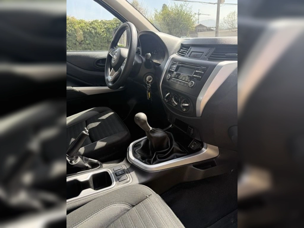 Nissan Navara D Cab 2.3 año 2023