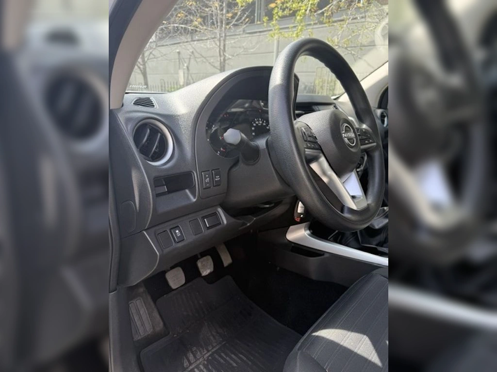 Nissan Navara D Cab 2.3 año 2023