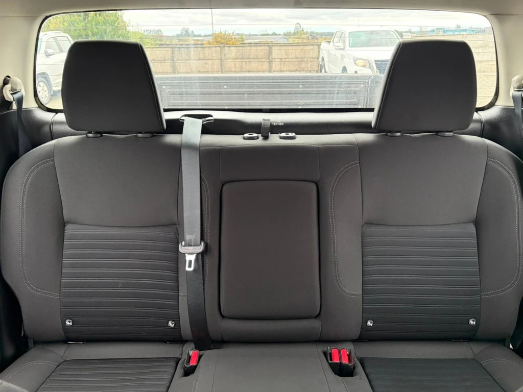 Nissan Navara D Cab Mt 4x4 2.3 año 2023