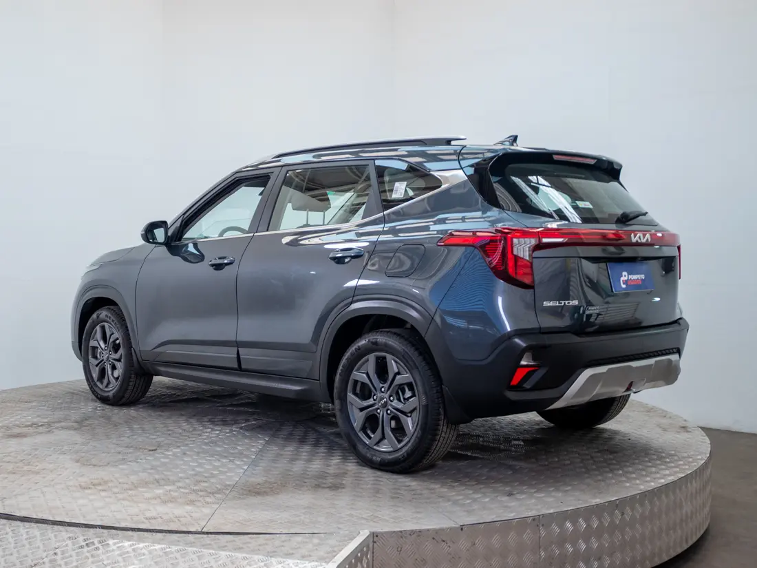Kia Seltos Ex Ivt 4x2 1.5 Aut año 2026