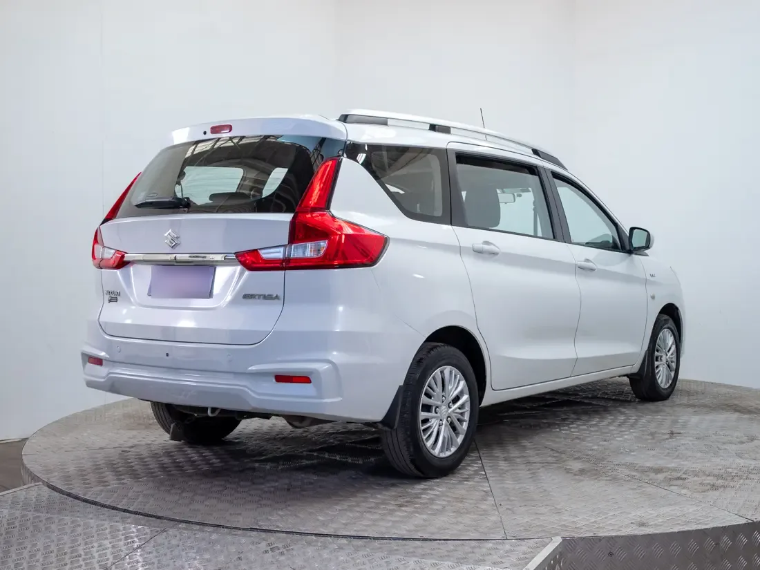 Suzuki Ertiga Ertiga 1.5 Gl Plus Mt año 2022