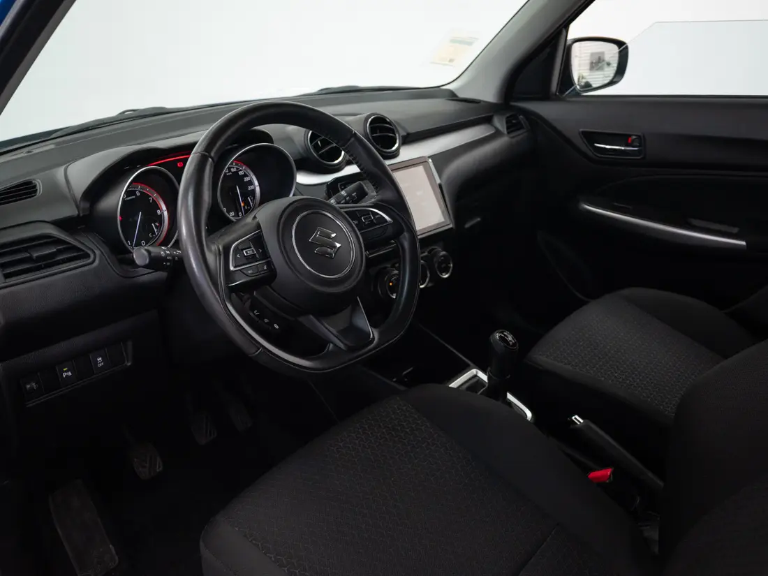 Suzuki Swift 1.2 Glx Plus Mt año 2024