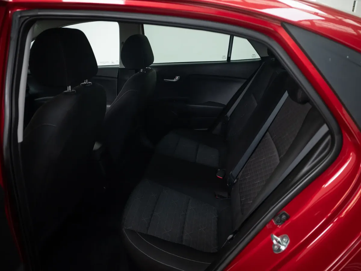 Kia Rio 4 Rio 4 1.4 Lx Ac Mt año 2022