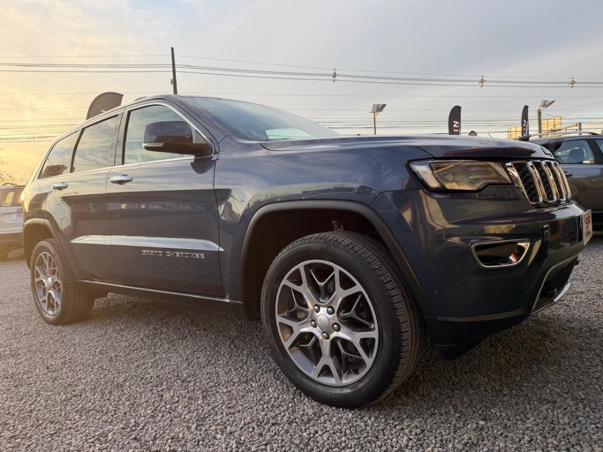 Jeep Grand Cherokee Limited 3.6 4x4 At8 año 2022