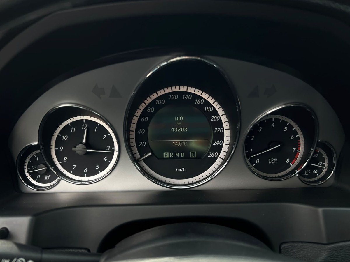 Mercedes-Benz E500 Coupe año 2011
