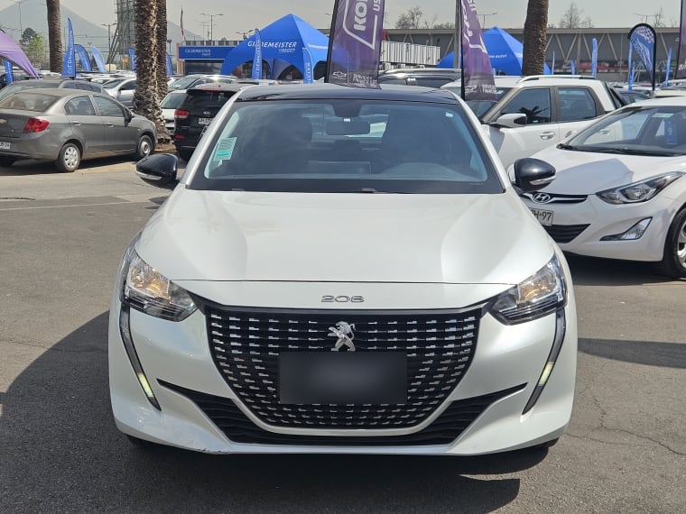 Peugeot 208 Style Puretech 75 1.2 año 2024