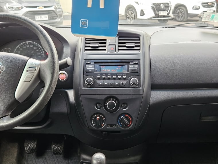 Nissan Versa 1.6 Sense Mt año 2015