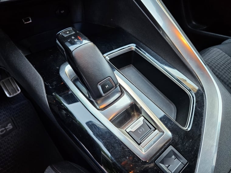 Peugeot 3008 1.5 Active At Diesel año 2019