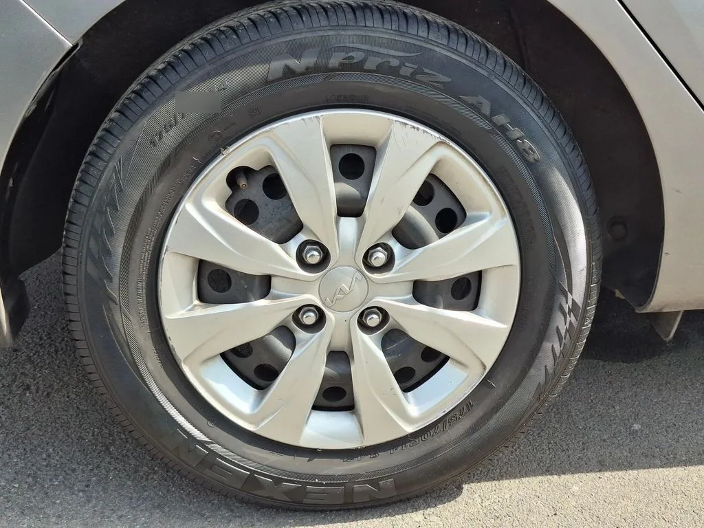 Kia Soluto 1.4 año 2023