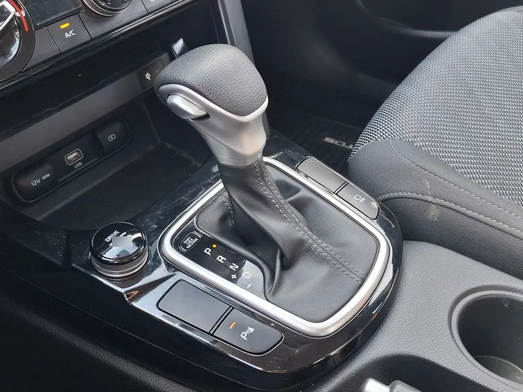Kia Seltos 1.6 Ex 4x2 5p año 2023