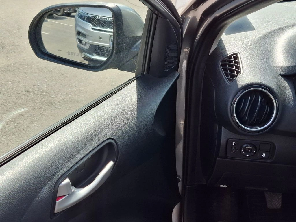 Kia Soluto 1.4 año 2023