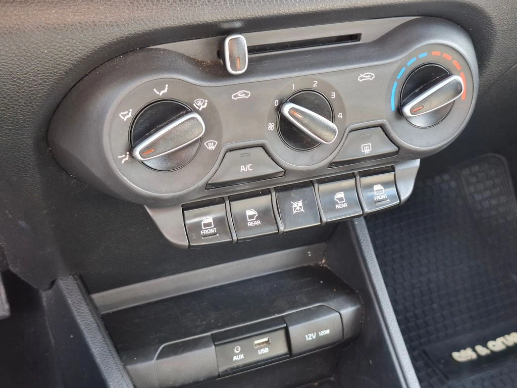 Kia Soluto 1.4 año 2023