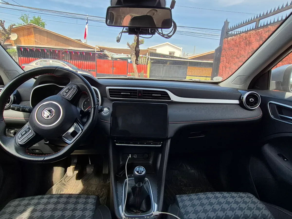 MG ZX 1.5 Com Mt año 2023