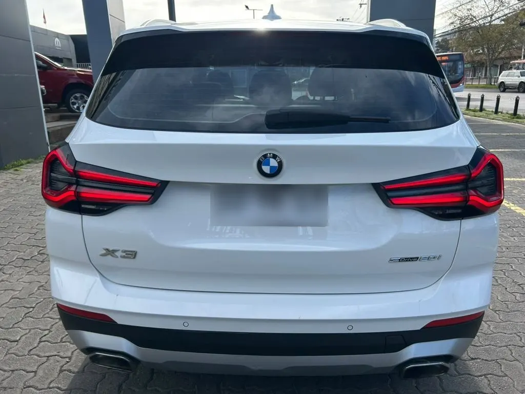 BMW X3 Sdrive 4x2 20i 2.0 At año 2022