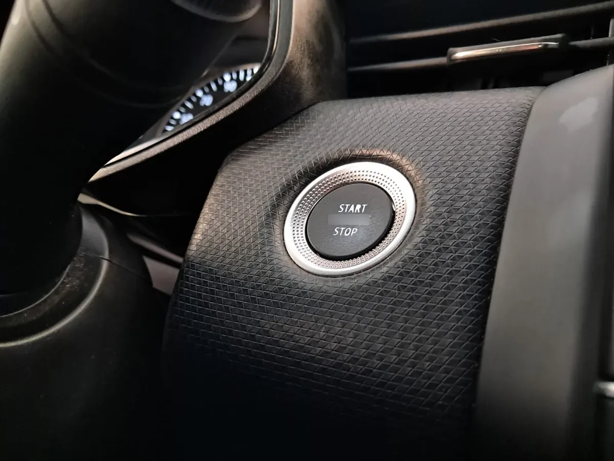 RENAULT CLIO 1.0 Zen Plus Mt año 2023