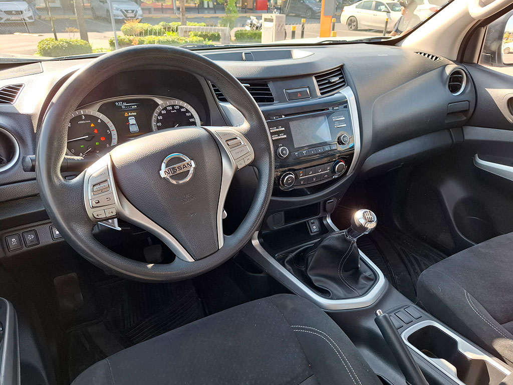 Nissan Np300 2.3 Np300 Navara año 2020