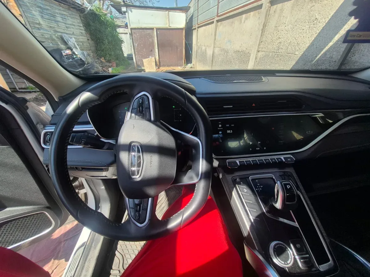 GEELY AZKARRA 1.5 Turbo Comfort At año 2024