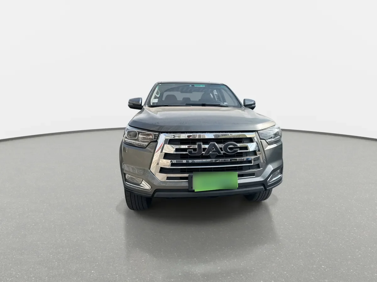 JAC T8 Pro 2.0 Luxury 4x2 Diesel Mt 4p año 2023