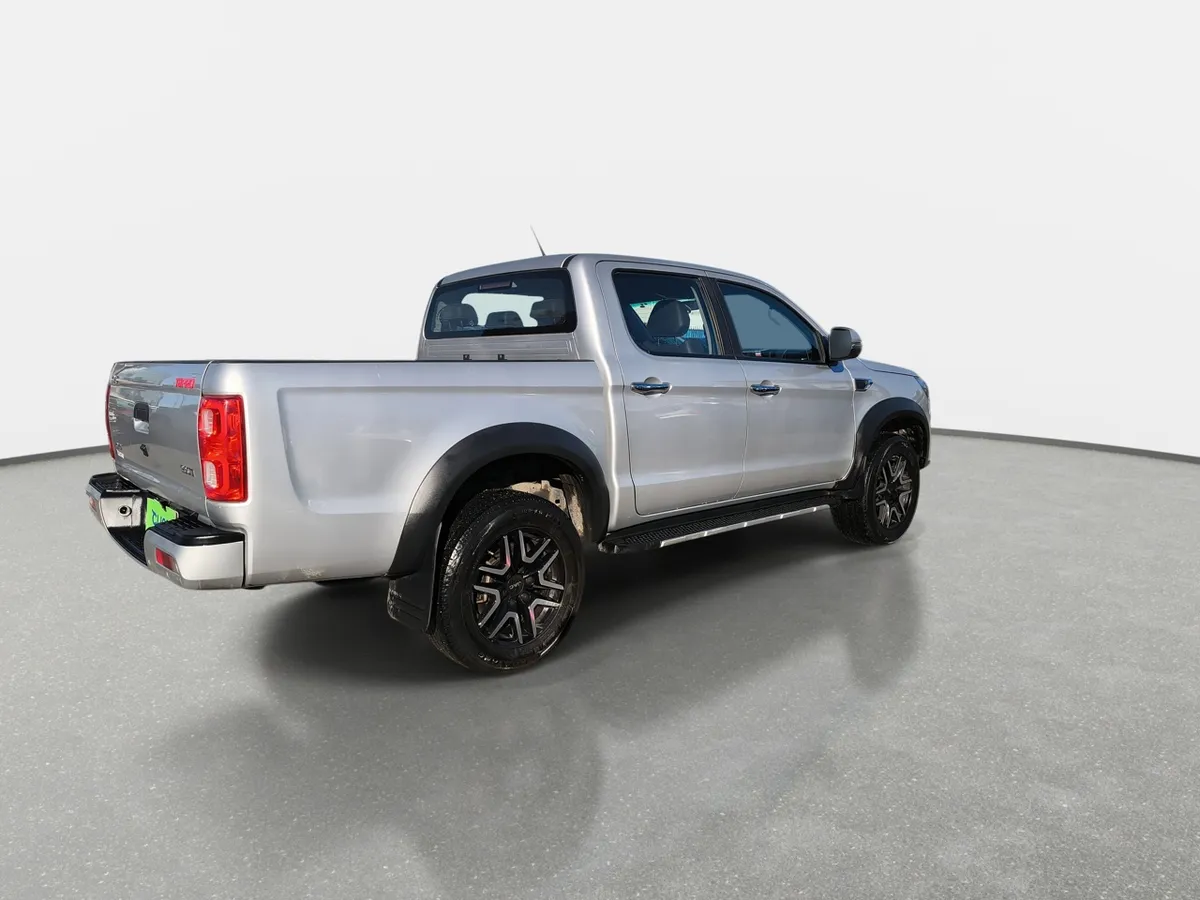 JAC T8 2.0 Luxury 4x4 Diesel Mt 4p año 2023