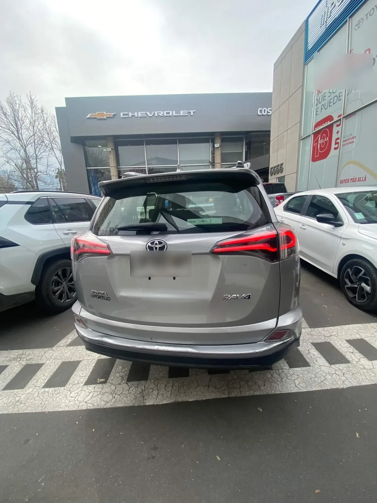 Toyota Rav 4 2.0 Adventure 4x2 Lujo Cvt At 5p año 2019