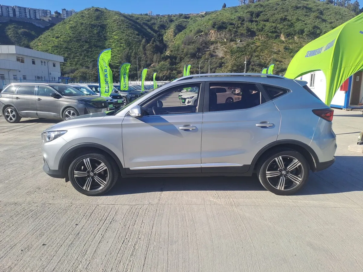 MG Mg Zs 1.5 Comfort 4x2 At 5p año 2024
