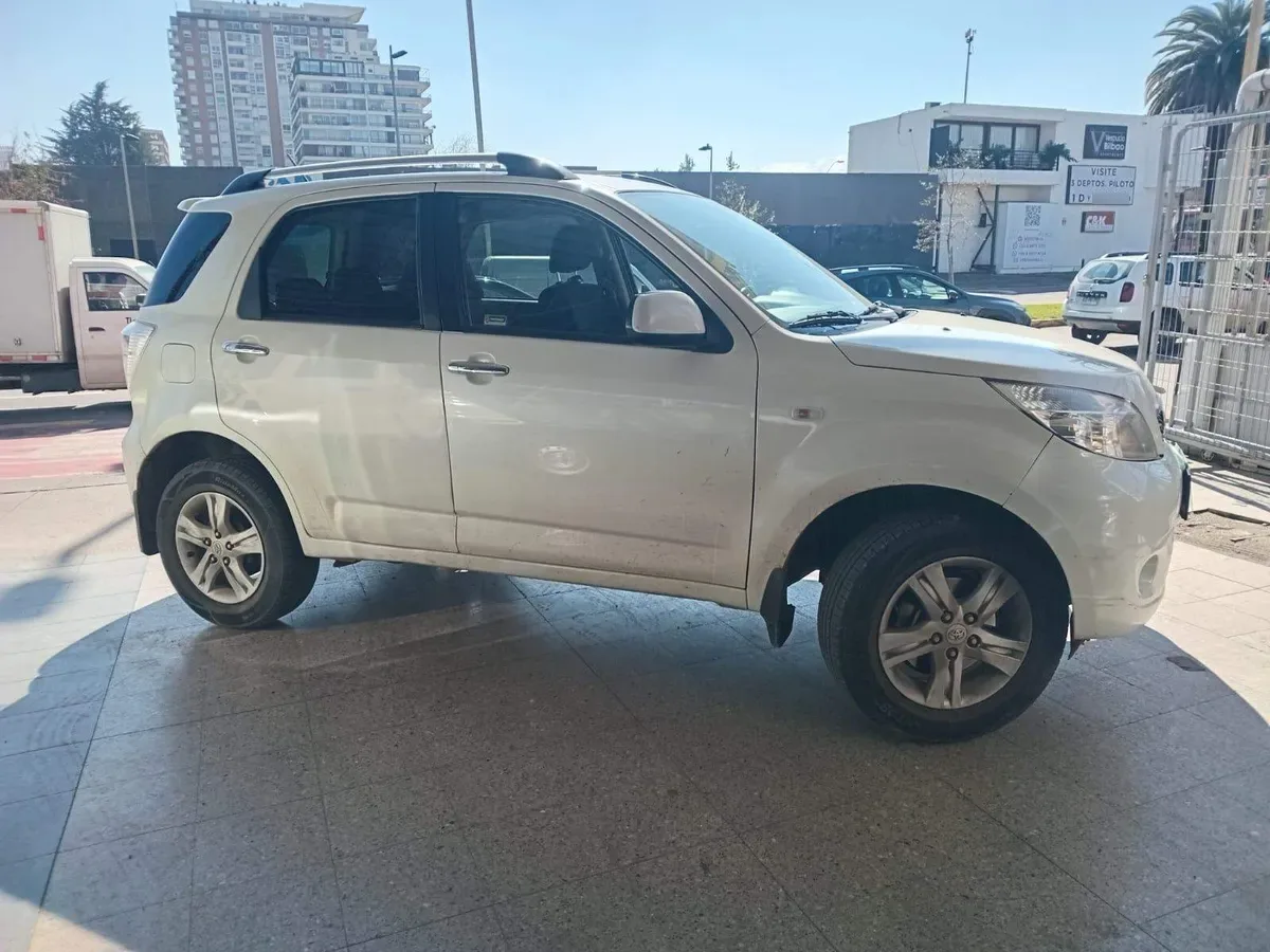 Toyota Rush 1.5 Lei 4x2 Mt 5p año 2019