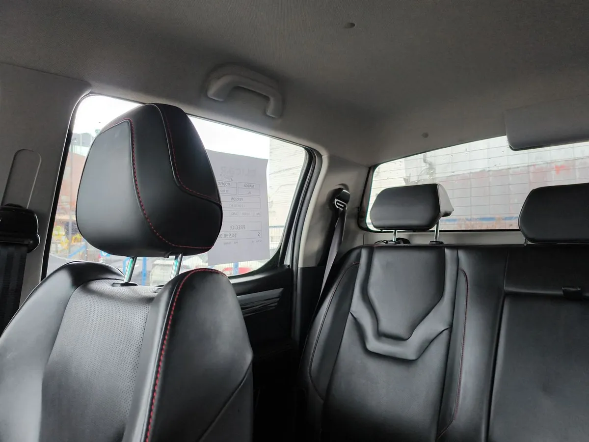 JAC T8 2.0 Luxury 4x4 Diesel Mt 4p año 2023