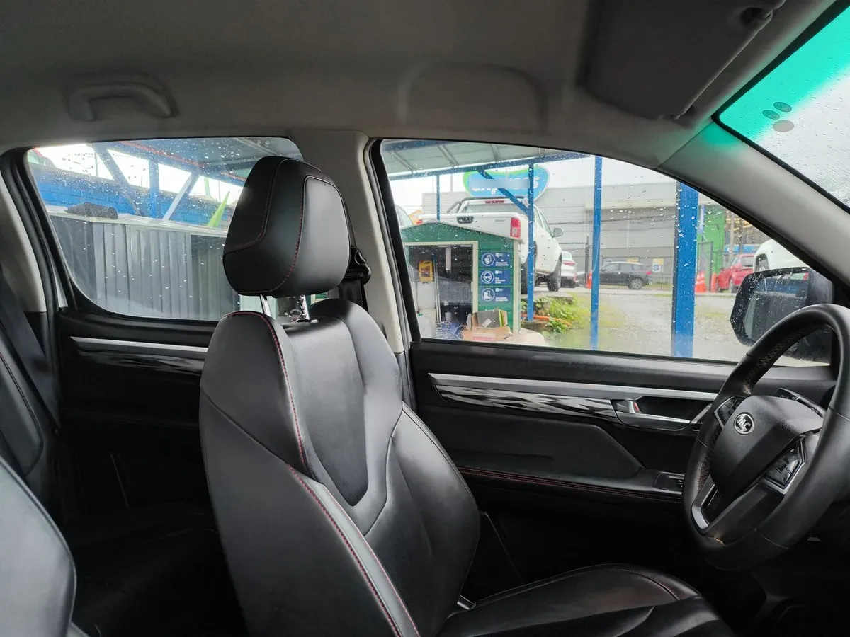 JAC T8 2.0 Luxury 4x4 Diesel Mt 4p año 2023