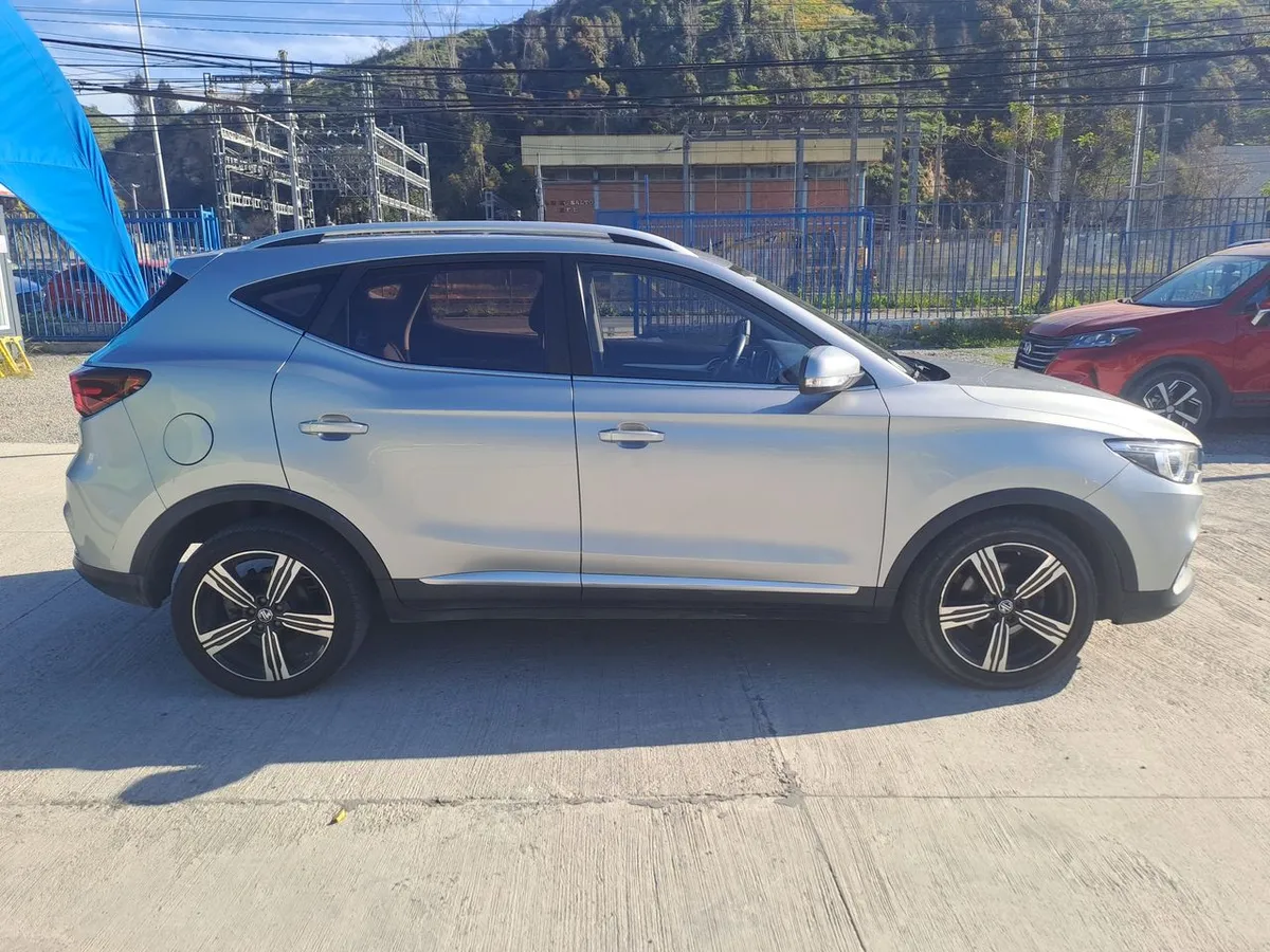 MG Mg Zs 1.5 Comfort 4x2 At 5p año 2024