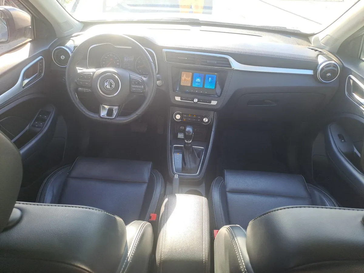 MG Mg Zs 1.5 Comfort 4x2 At 5p año 2024