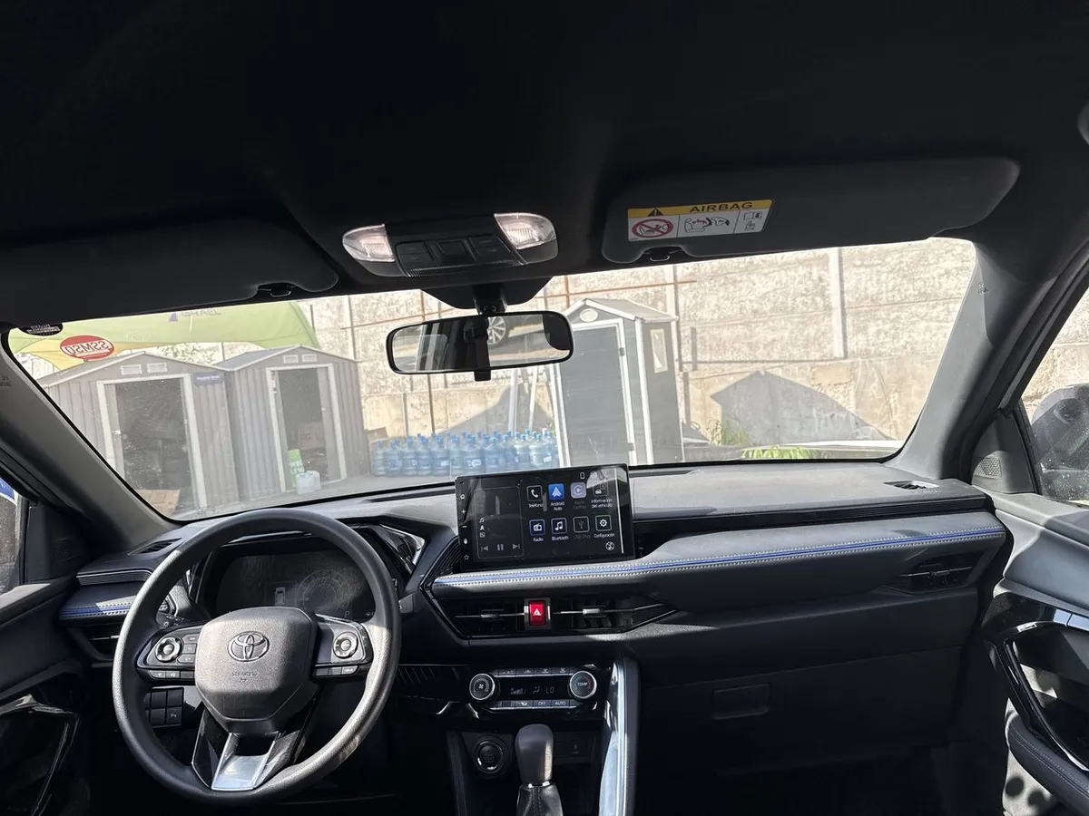 Toyota Yaris Cross 1.5 Xg 4x2 Cvt At 5p año 2025