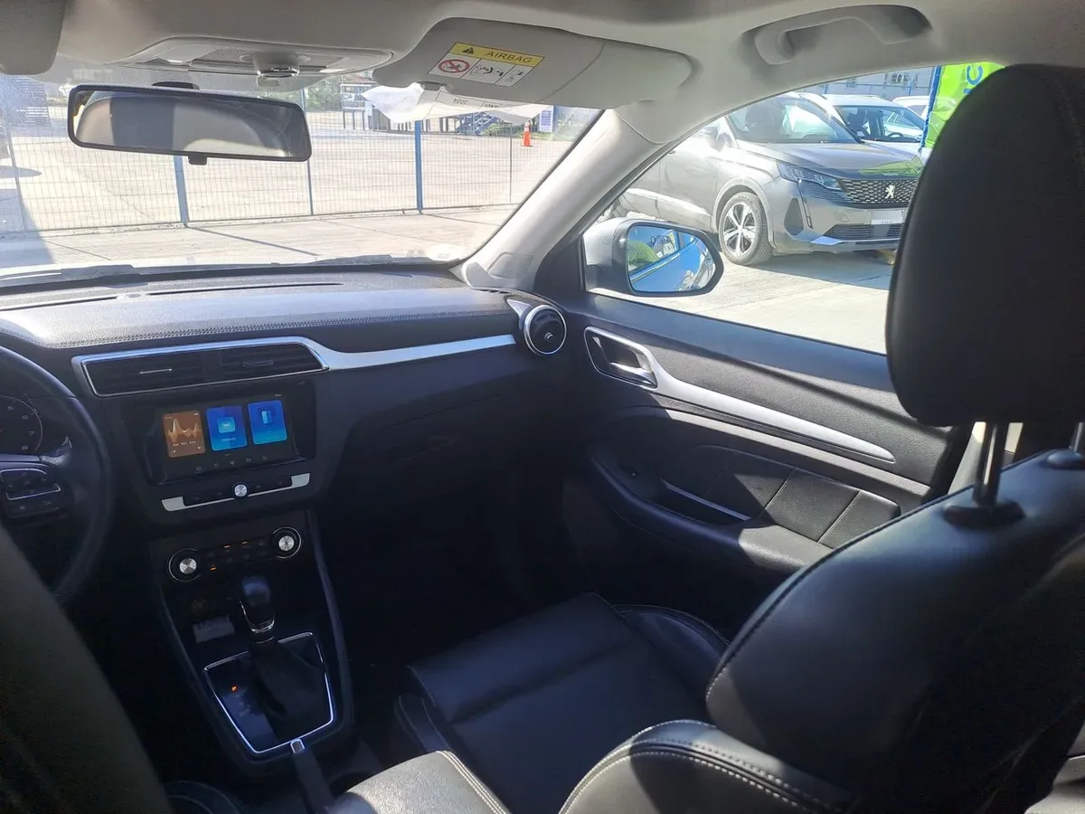 MG Mg Zs 1.5 Comfort 4x2 At 5p año 2024