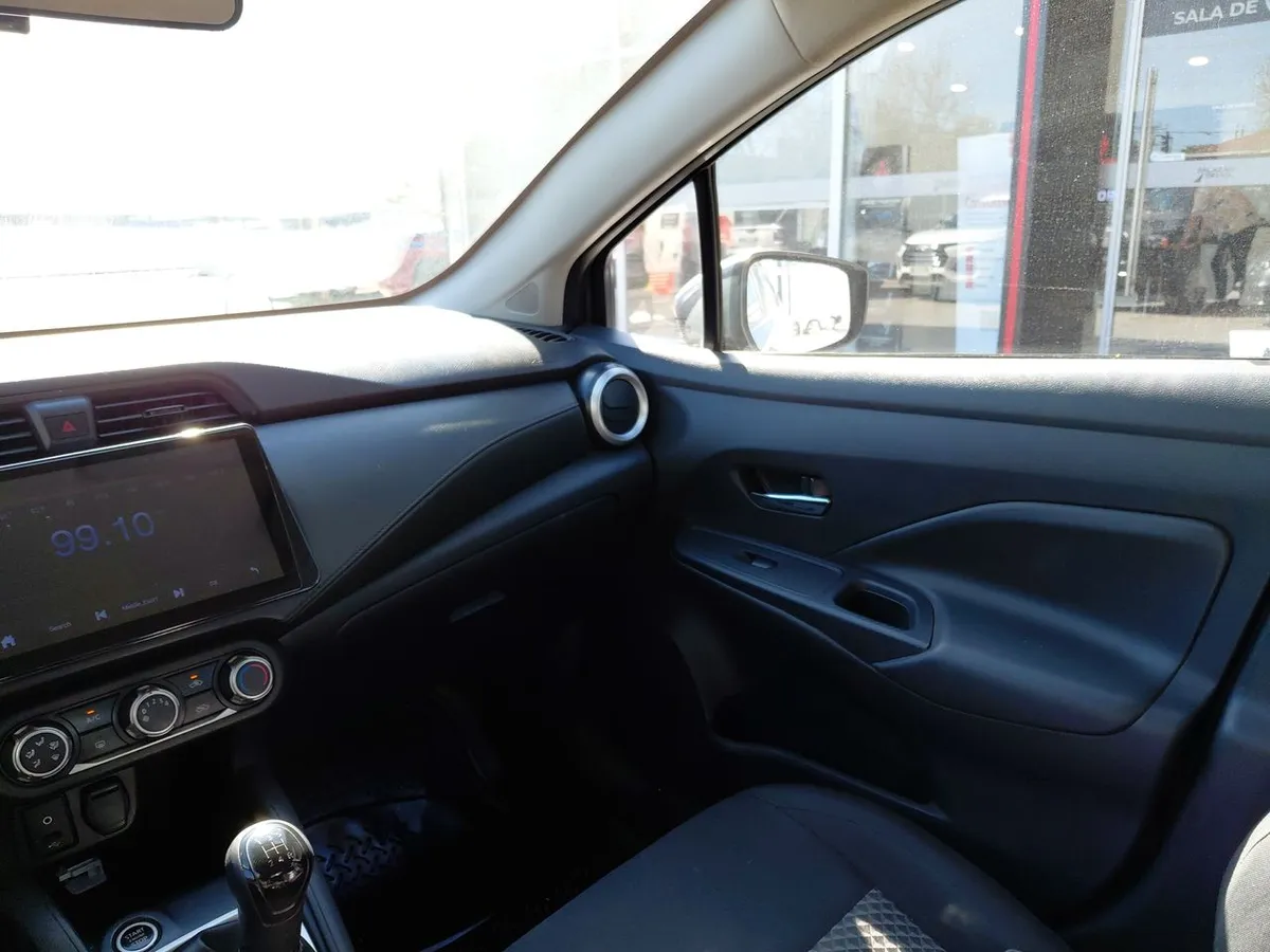 Nissan Versa 1.6 Sense 4x2 Mt 4p año 2021
