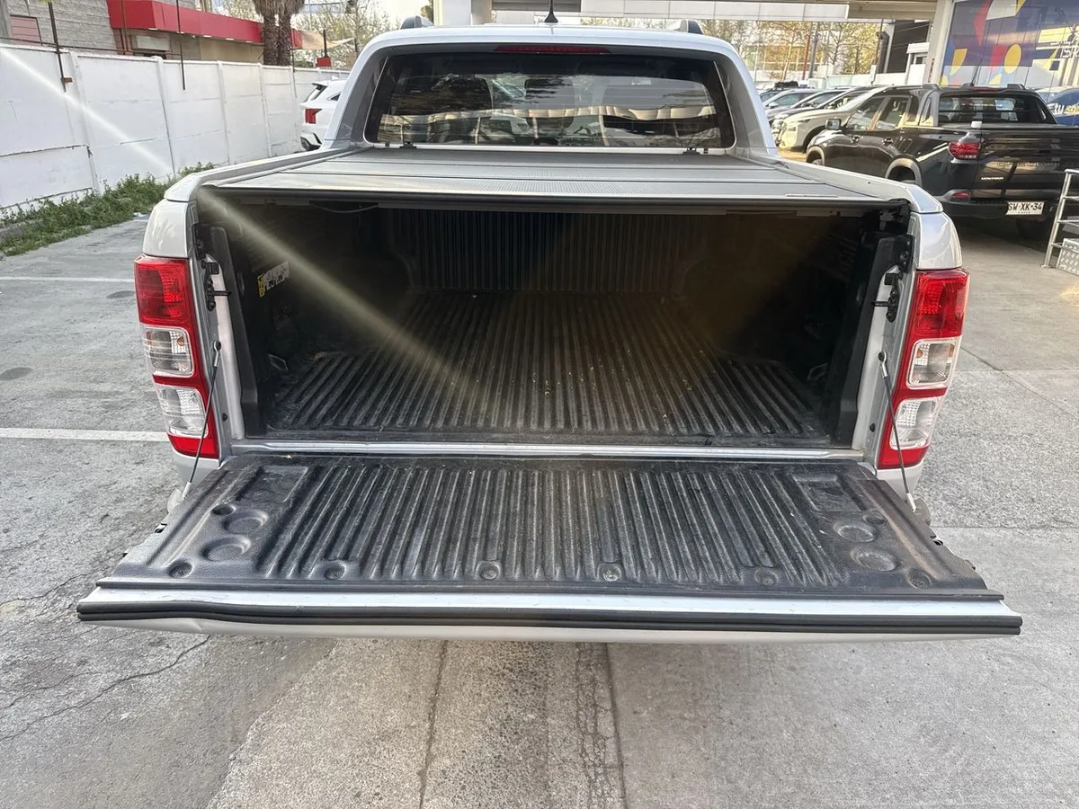 Ford Ranger 3.2 Ltd Euro 6 Diesel 4x4 Dob. Cab. At 4p año 2023