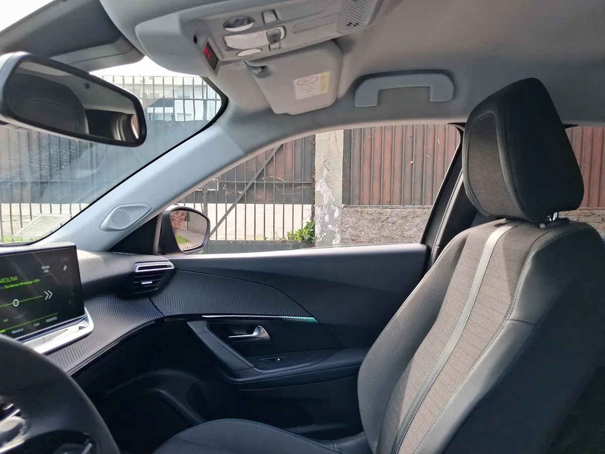 Peugeot 2008 1.2 Allure Puretech 130 4x2 At 5p año 2022
