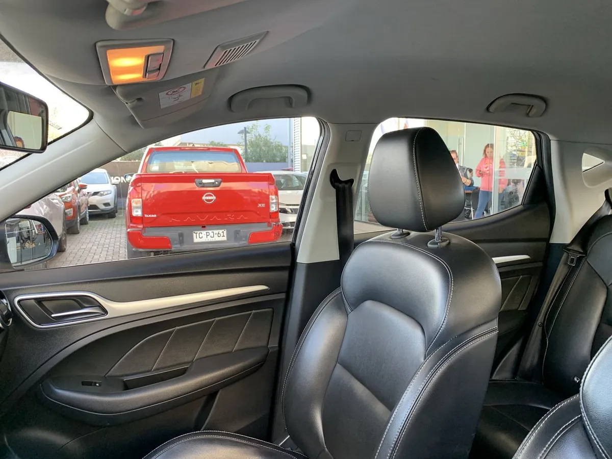 MG Mg Zs 1.5 Comfort 4x2 Mt 5p año 2022