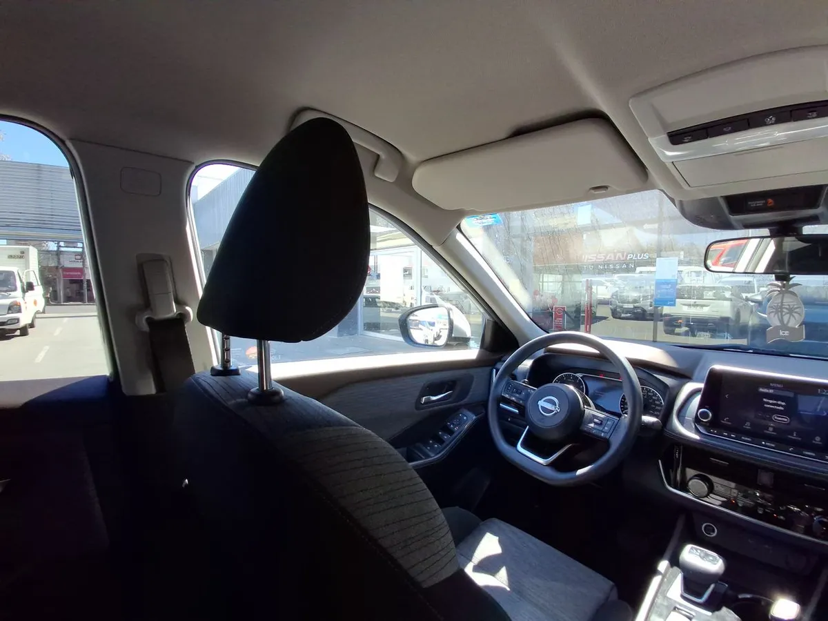 Nissan X-Trail 2.5 Sense 4x2 3row Cvt At 5p año 2024