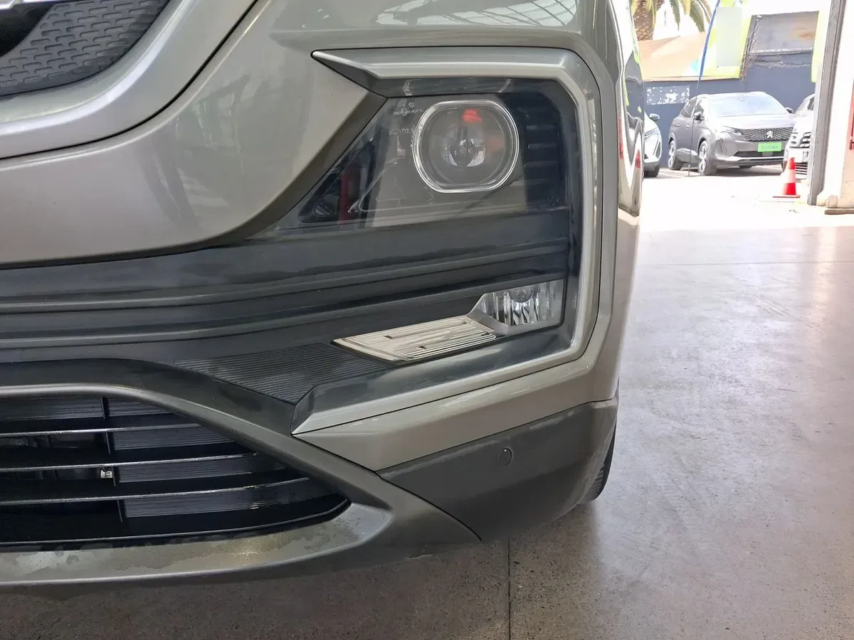 Chevrolet Captiva 1.5t Premier Fwd Mt 5p año 2023