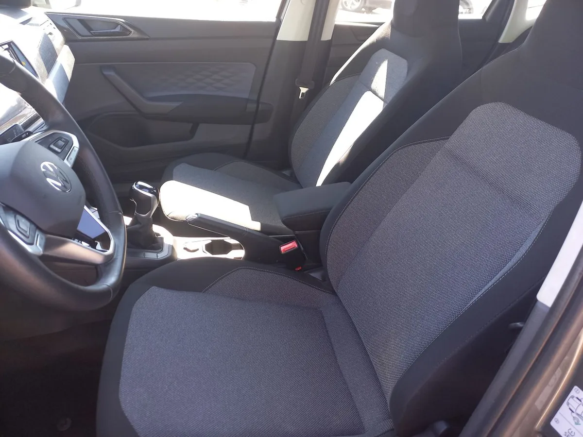Volkswagen Polo 1.0 Comfortline 4x2 At6 5p año 2024