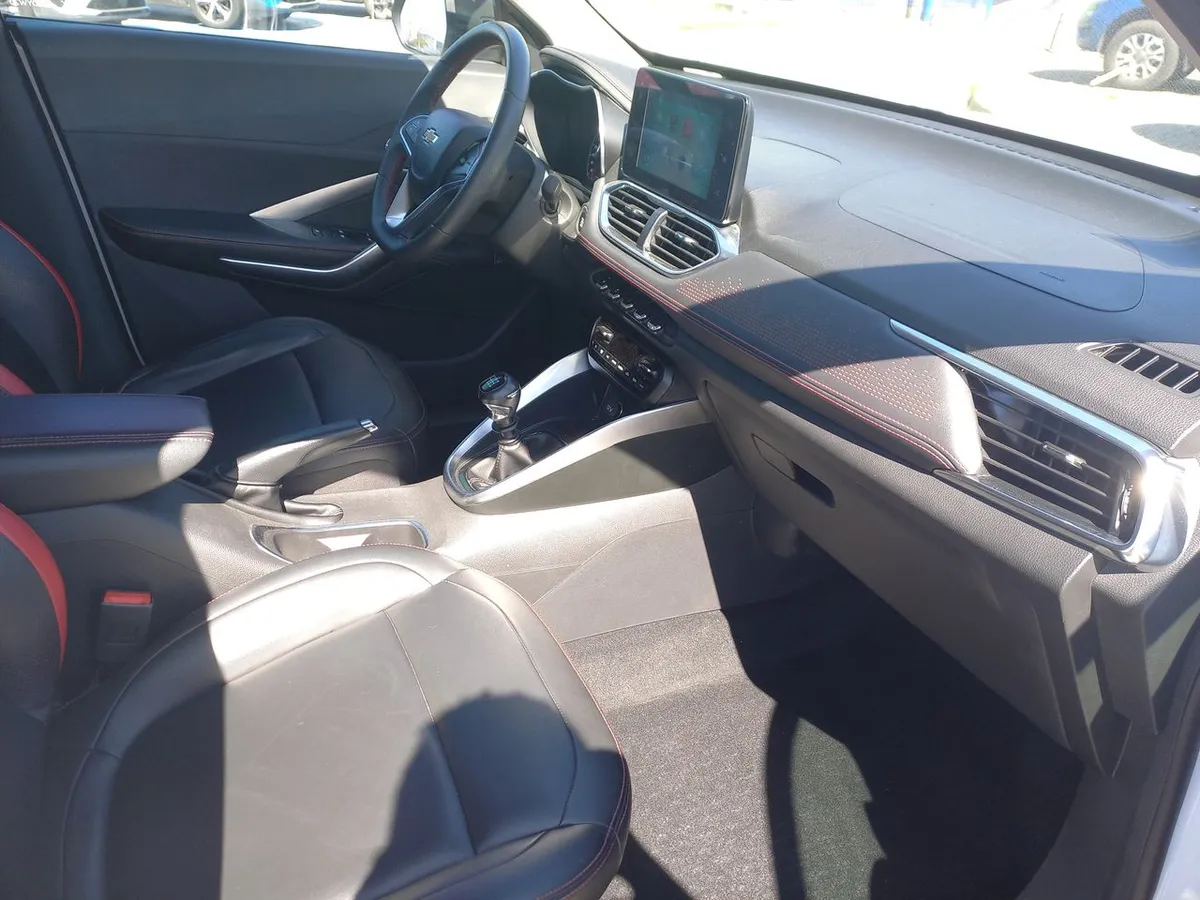 Chevrolet Groove 1.5 Premier P 4x2 Mt 5p año 2024