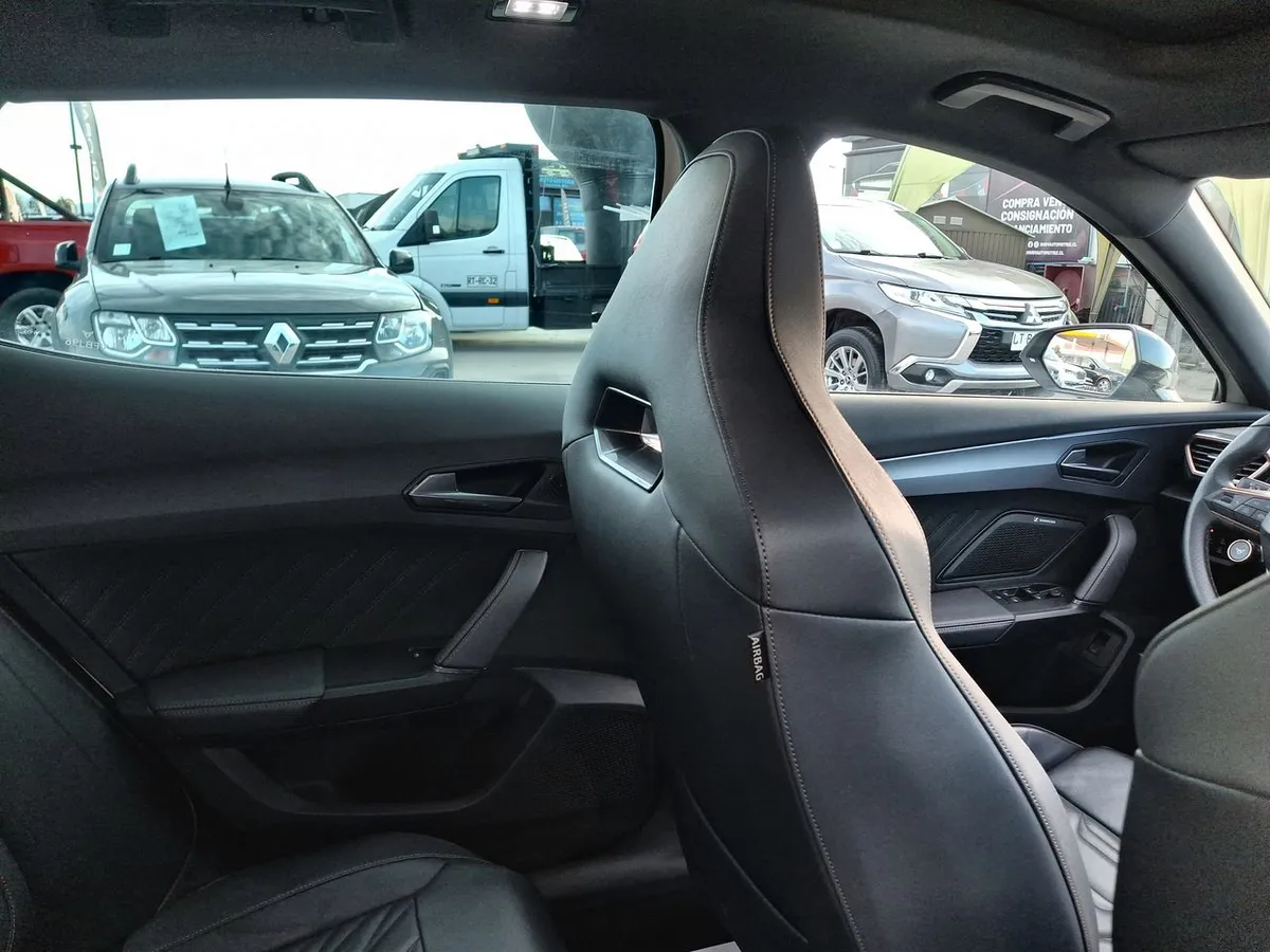 Cupra Formentor 2.0 Tsi Vz 4drive 4x4 At 5p año 2025