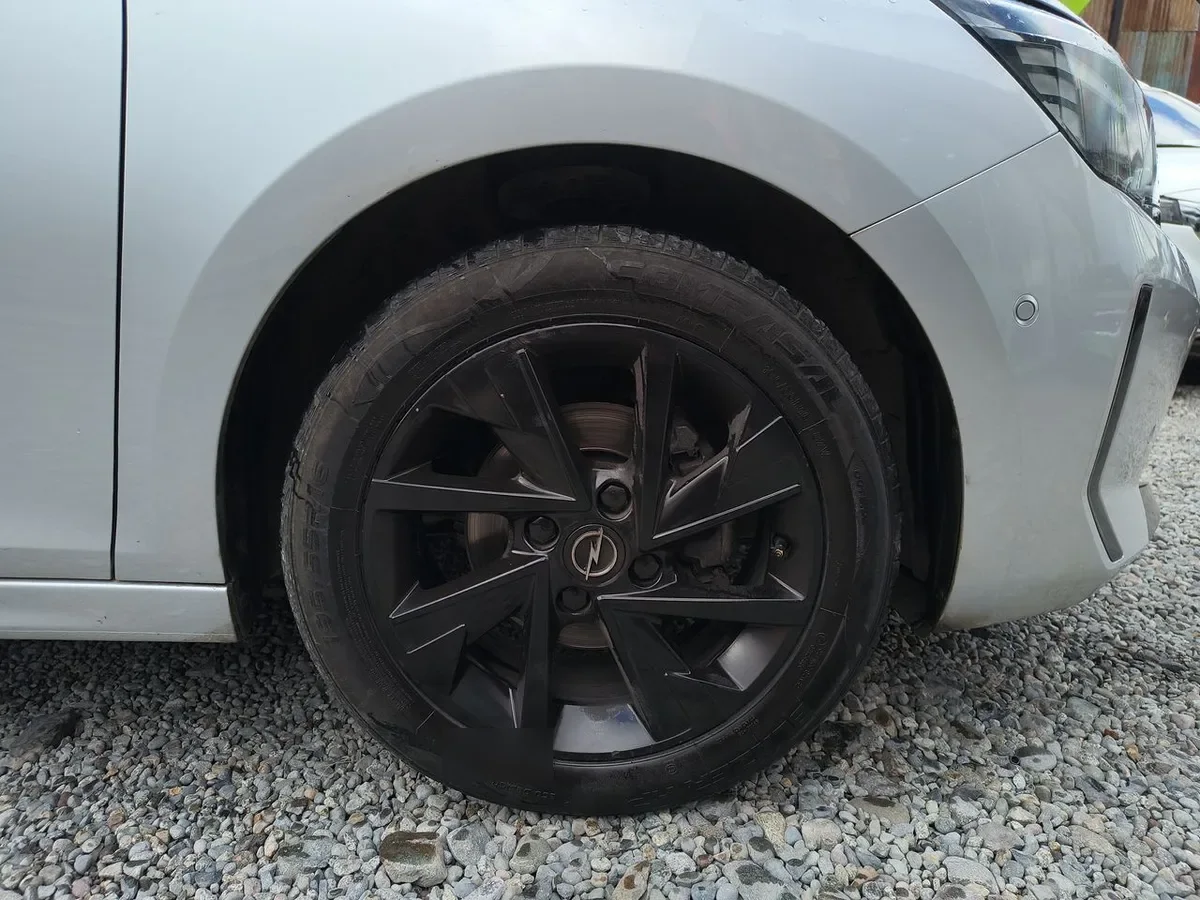 Opel Corsa 1.2 Edition 75hp 4x2 Mt5 5p año 2025