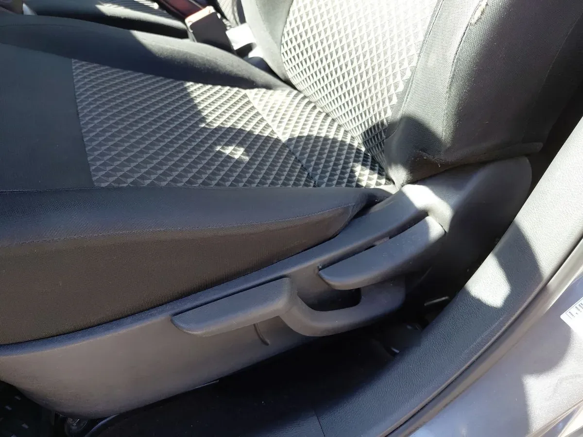 Nissan Versa 1.6 Sense 4x2 Mt 4p año 2021