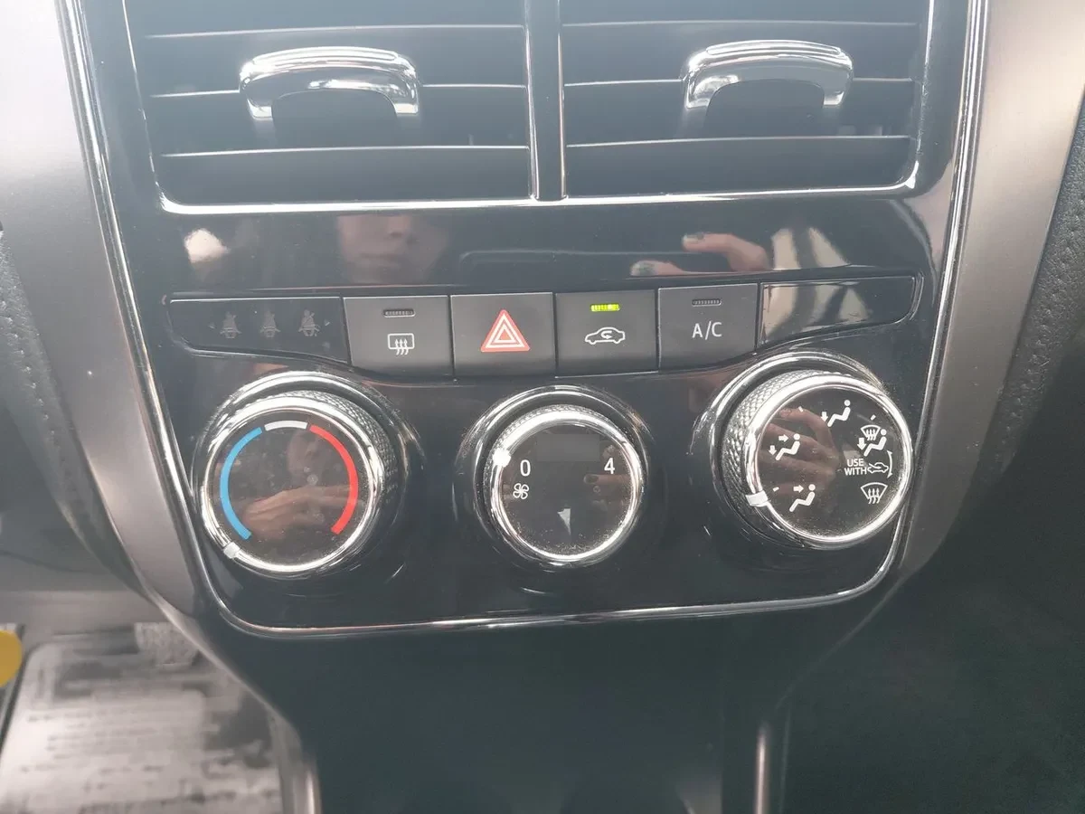Toyota Yaris 1.5 Sport 4x2 Hb Mt 5p año 2024