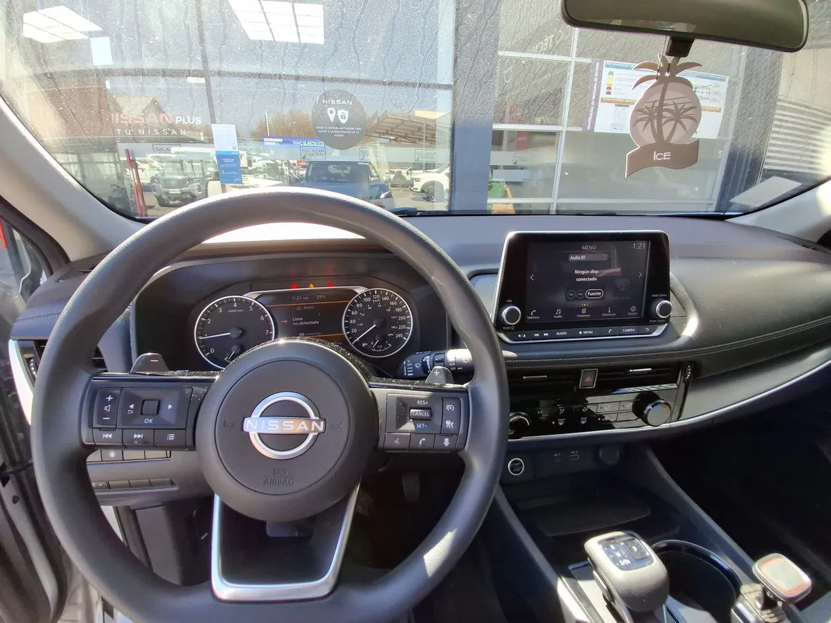 Nissan X-Trail 2.5 Sense 4x2 3row Cvt At 5p año 2024