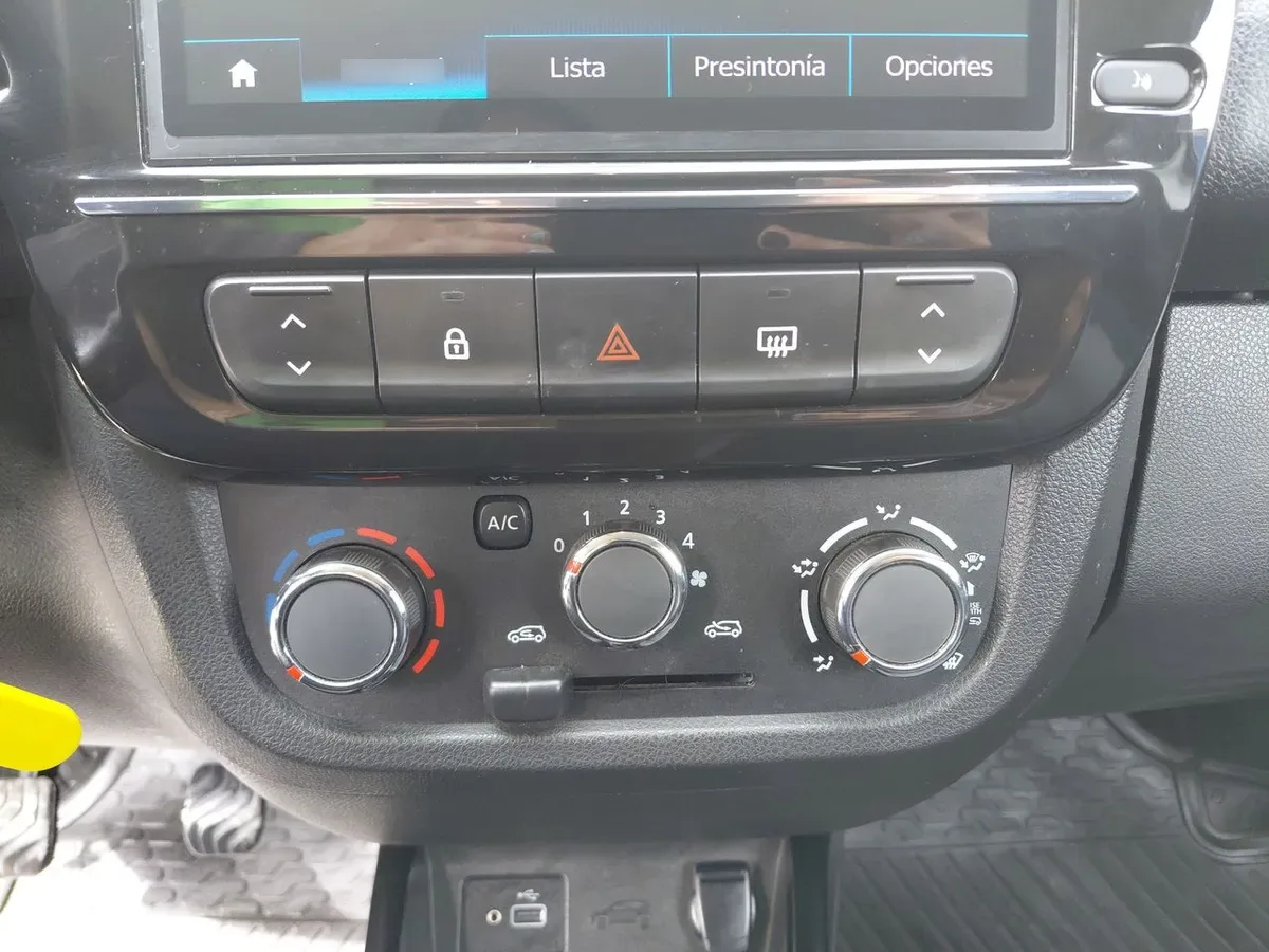 Renault Kwid 1.0 Intens 4x2 Hb Mt 5p año 2022